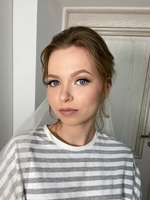 Чудесная Виталина) фото прически и макияжа с репетиции и фоточки уже со свадьбы. 03