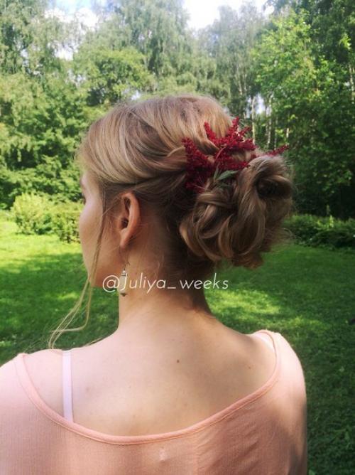 Москва. Милые девушки меня зовут Юлия, я профессиональный визажист и стилист по причёскам? 01