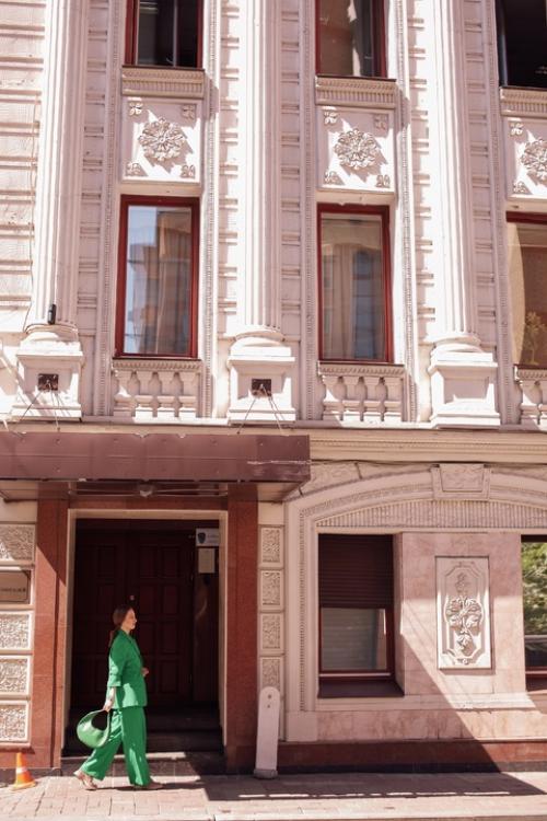 Это была трёх часовая контент - съёмка для остеопата Анны в Москве. 03