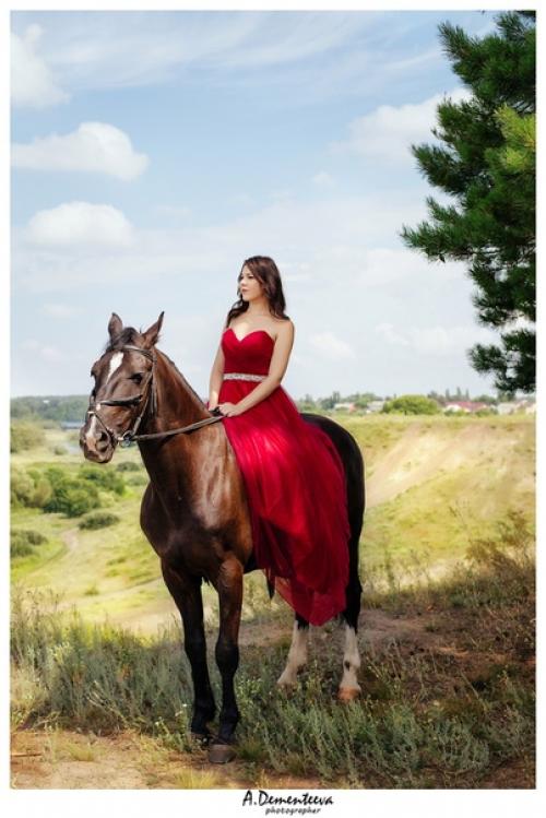 1 августа проведём в красивом живописном месте, мы сделаем сказочные кадры с лошадью. 01