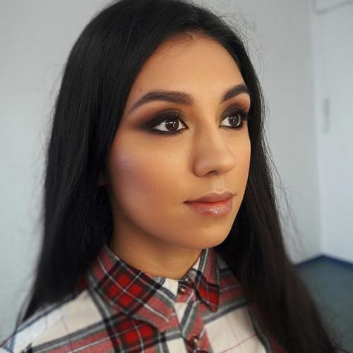 Девушки!  Для пополнения портфолио приглашаю вас июле на макияж и прическу. 07