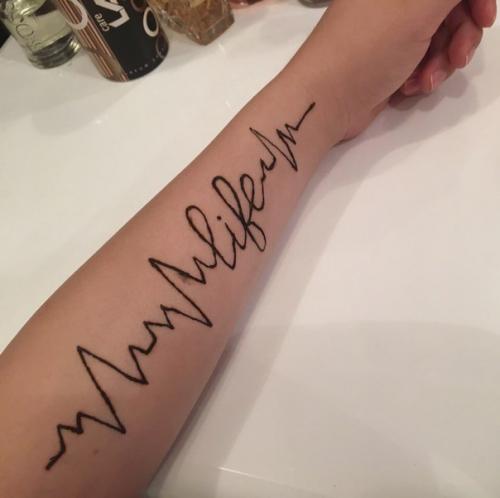 Акция?  Макияж причёска со скидкой 50%? 03