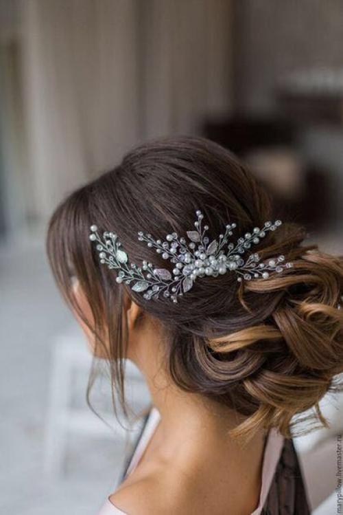 Добрый день ищу мастера/визажиста/парикмахера. 01