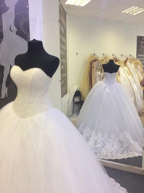 Дорогие невесты?  Мы приглашаем вас на примерку? 06