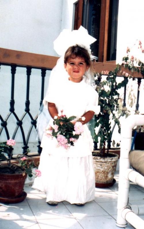 Девушка считает себя разносторонней личностью, поскольку очень многое повлияло на её развитие. 01 Девушка считает себя разносторонней личностью, поскольку очень многое повлияло на её развитие. 01