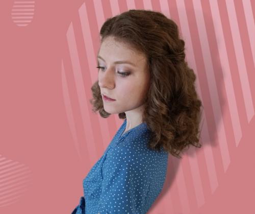 Немного нежности в макияже и лёгкости в причёске, создают очень романтичный образ. 01