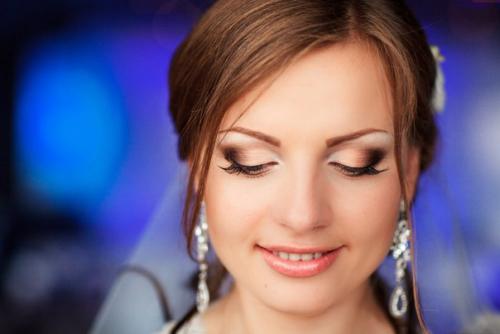 Я могу дополнить ваш образ красивым стойким макияжем. 02