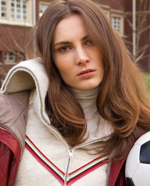 Die Neue Feministische: Вика Грушецкая в фотосессии бальдовино Барани для Madame Germany August 2015. 02