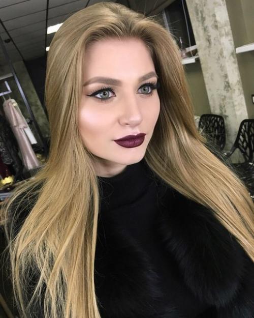 Девушки, я профессиональный визажист - стилист, буду рада подготовить вас к важному событию. 07