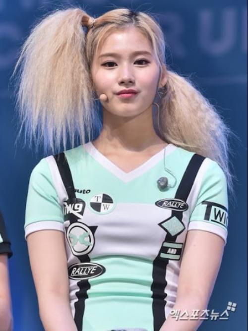 180820: прически Lia из Itzy, которые вызывают негативные реакции у к - нетизенов. 07