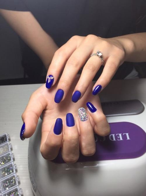 Сертифицированный мастер комбинированного маникюра. 01