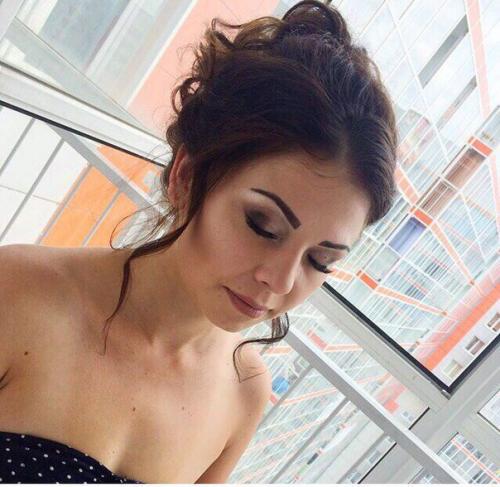 Всем здравствуйте, я сертифицированный мастер по визажу, приглашаю вас на образ к выпускному, фотосессии, дни рождения, а так же свадьбы? 06