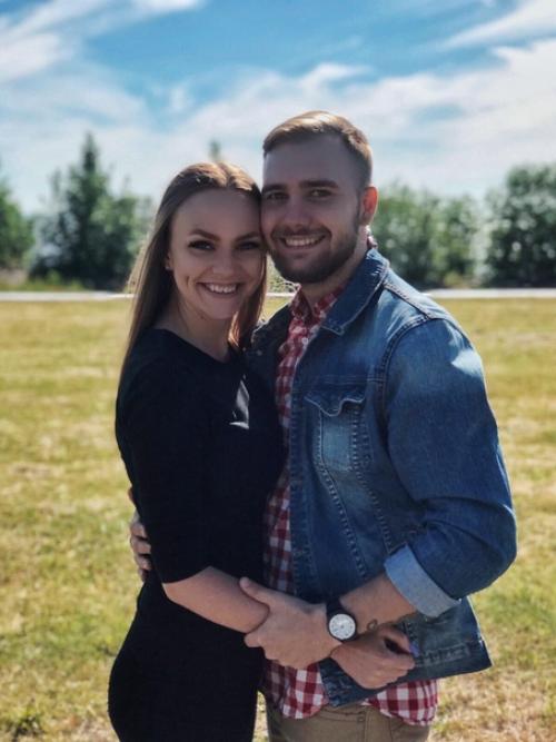 Добрый день!  Мы ищем фотографа tfp на это воскресенье, 09. 08. 01