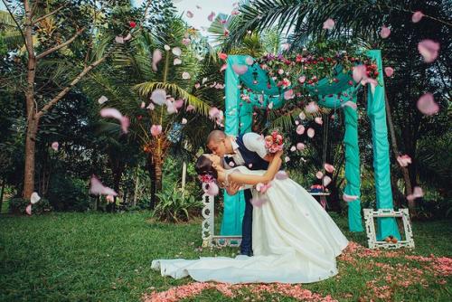 Минимальный набор для свадебной церемонии 1350$. 04