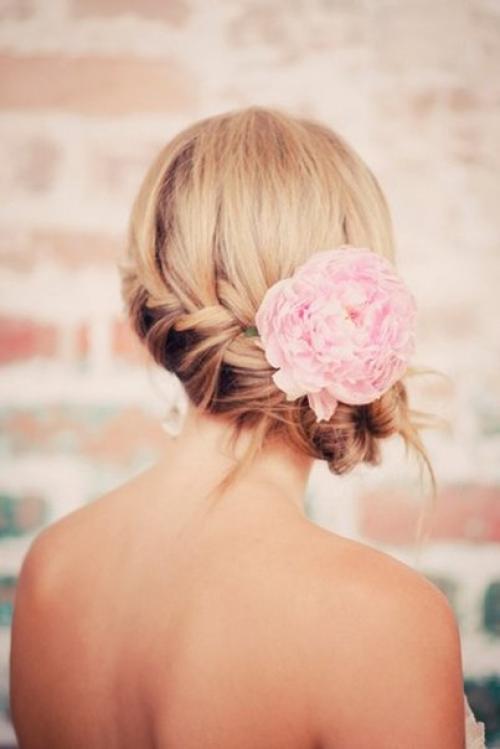 Свадебные прически с косами. 07