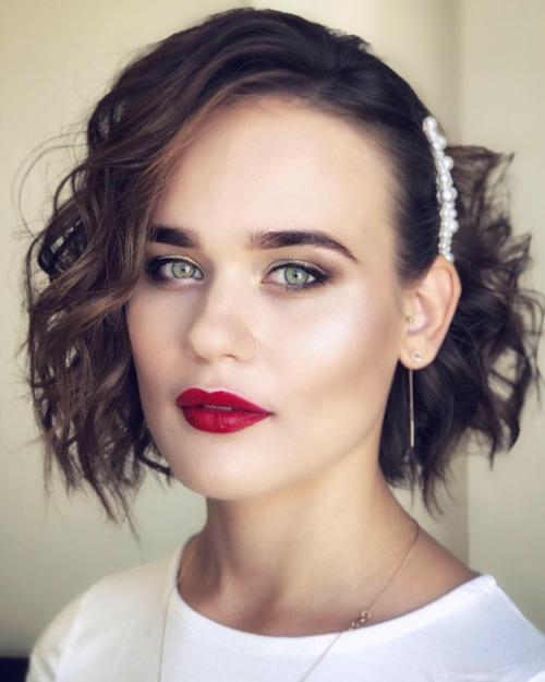 Когда невеста пришла на пробную прическу, у меня сразу сложился этот образ в голове. 03