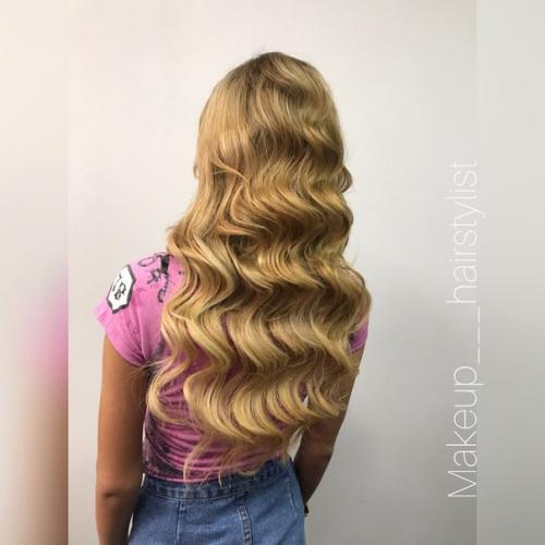 Девушки, я профессиональный визажист - стилист, буду рада подготовить вас к важному событию. 02