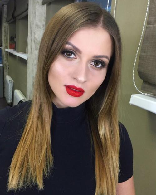 Девушки, я профессиональный визажист - стилист, буду рада подготовить вас к важному событию. 03