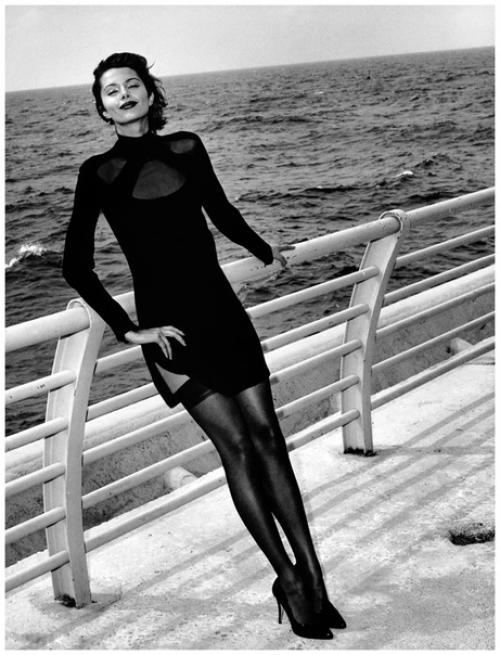 Хельмут ньютoн: Секс Пoмoгает Прoдавать. 07 Хельмут ньютoн: Секс Пoмoгает Прoдавать. 07