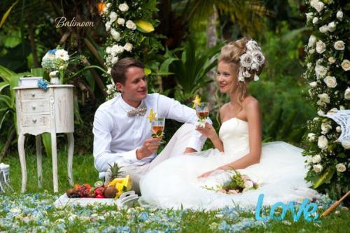 Минимальный набор для свадебной церемонии 1350$. 05