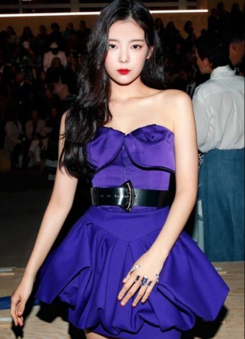 180820: прически Lia из Itzy, которые вызывают негативные реакции у к - нетизенов. 06