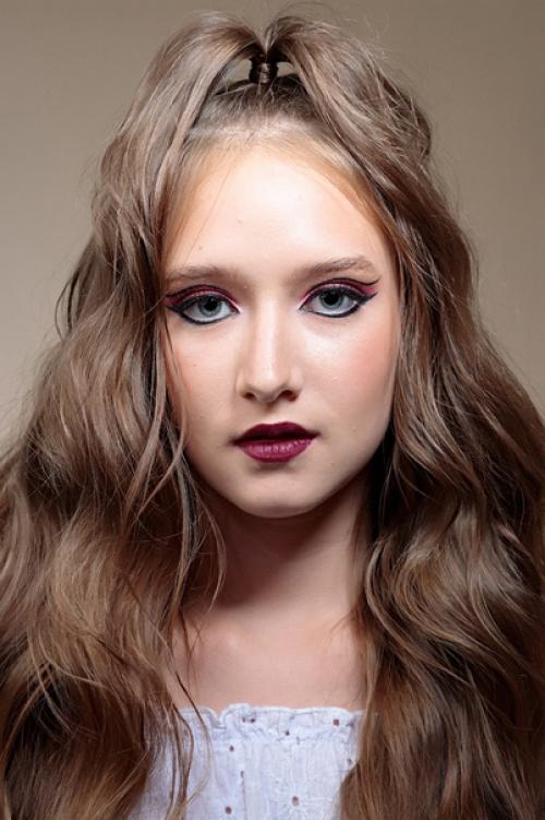 Хотите получить необычный образ для фотосессии или, может, для выступления? 02