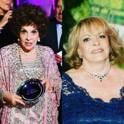 Похожи?  Нет, это не сёстры! 06