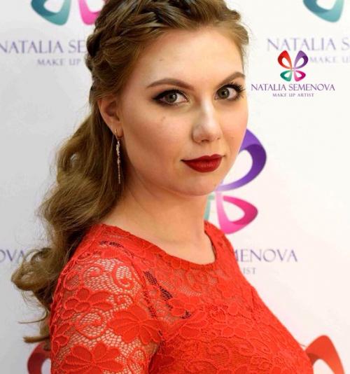 Образ, сделанный по вашему желанию, для вечернего выхода предполагает: 01