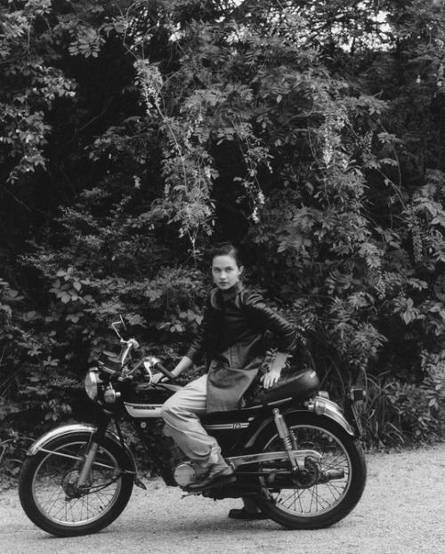 Спасибо, что позволили мне весь день резвиться, есть пиццу и играть с щенками @ Thepopmag. 04