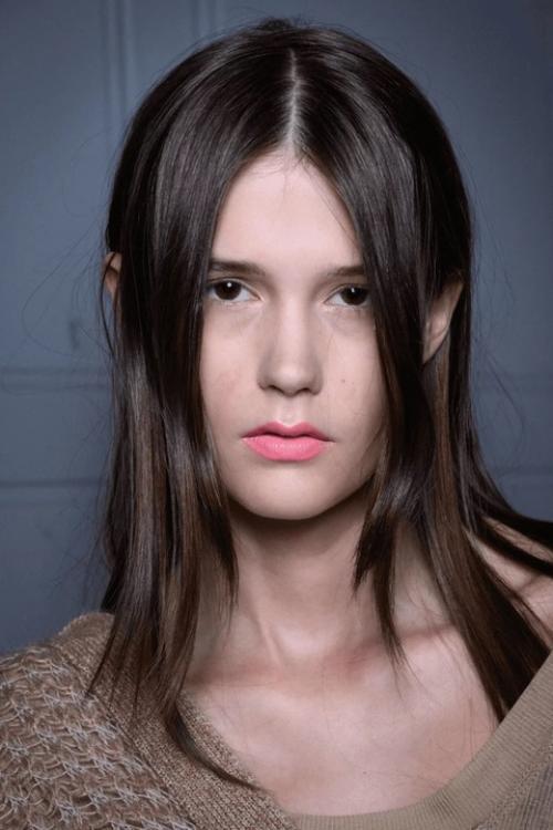 Неделя моды продолжает поражать нас смелыми образами и новыми трендами. 02 Неделя моды продолжает поражать нас смелыми образами и новыми трендами. 02