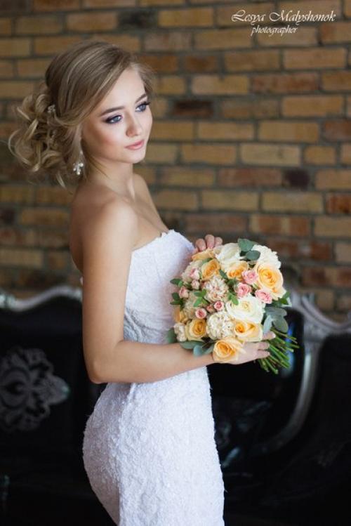 Требуются модели на макияж и прическу, волосы светлые, ниже Лопаток. 04