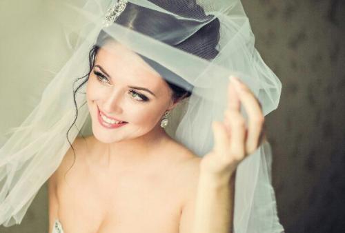 Дорогие невесты!  Идет активная бронь дат 2016 года! 01