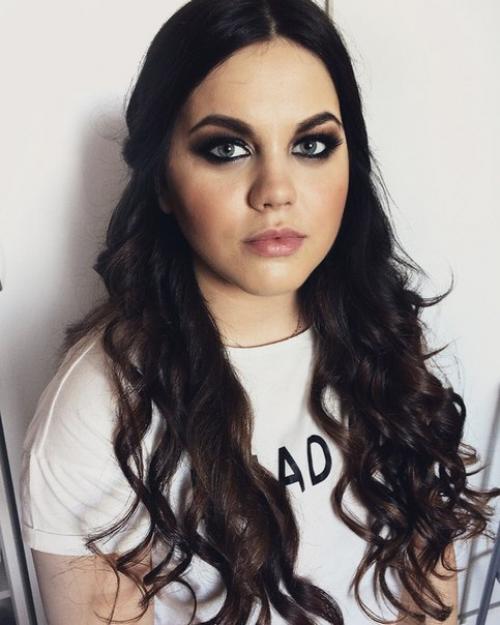 Девушки, предлагаю услуги визажиста и стилиста по прическам. 05