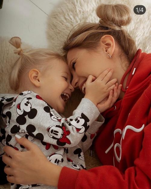 Тольятти.  Мы ищем фотографа на фотосессию мама и дочка. 01