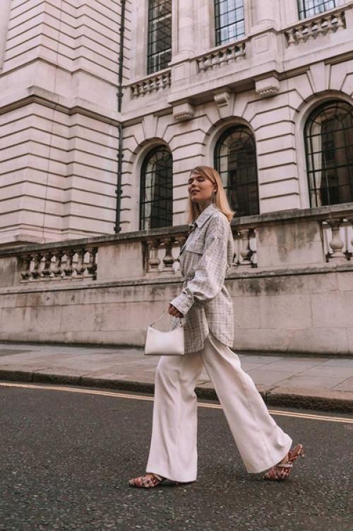 Тренды в фотографии 2021-2022. Естественные, живые фото в движении, смазанные фото. 04