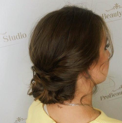 Здравствуйте!  Срочно ищу модель на завтра (20/09/17) в 11: 00 на макияж и причёску. 01