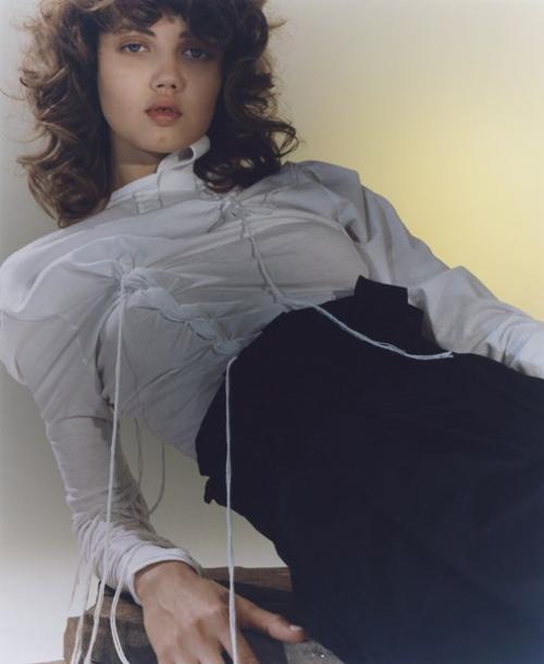 Линдси виксон в фотосессии для CR Fashion Book Fall Winter 2015. 02