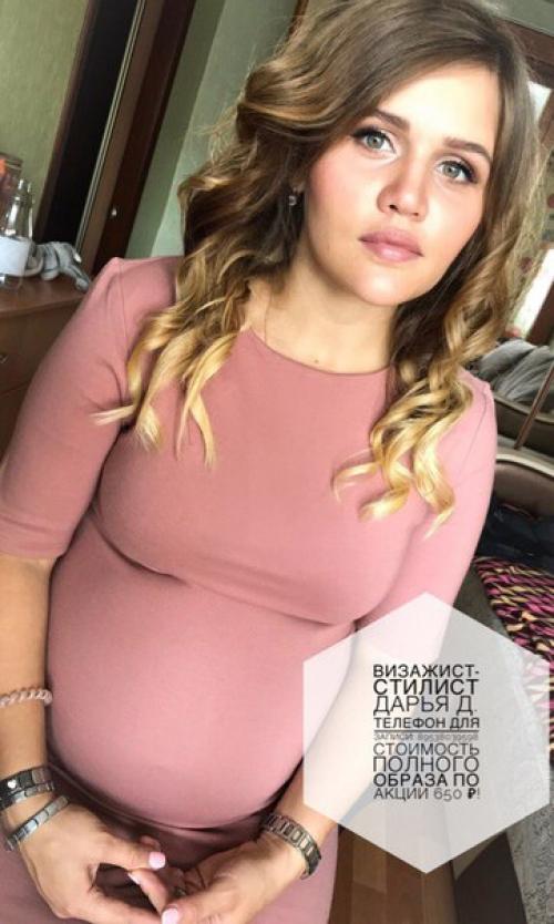 Дорогие девушки!  Дипломированный стилист - визажист находится в поисках моделей для пополнения клиентской базы/портфолио. 06