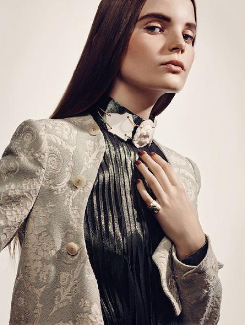 Beyond Retro: Мишель ван байнен в фотосессии Грегори Харриса для Vogue China October 2015. 03