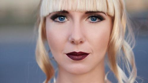 Милые девочки!  Я визажист, стилист по прическам, на данный момент нарабатываю себе портфолио. 01