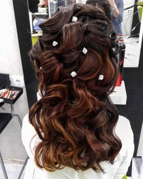 Здравствуйте меня зовут юля и мне требуются модели? 01