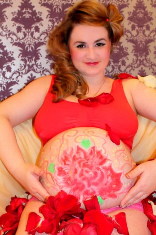 Я на животик ладошку положу. 01