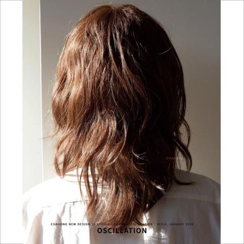 Смузи_Фрэнк.  Корейская академия Chahong Academy представила новую коллекцию стилей причёсок под названием Oscillation на весну - лето 2020. 06