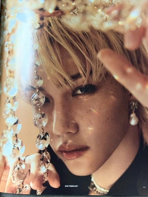 ` Arena Homme ~ //. Felix:  мне нравится бросать вызов многим стилям, также мне нравится красочный стиль. 01