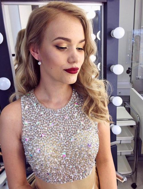 Всем привет?  Я дипломированный мастер парикмахер - стилист - визажист. 07