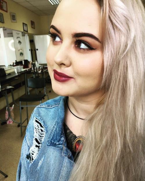 Девочки выпускницы!  Запись открыта? 02