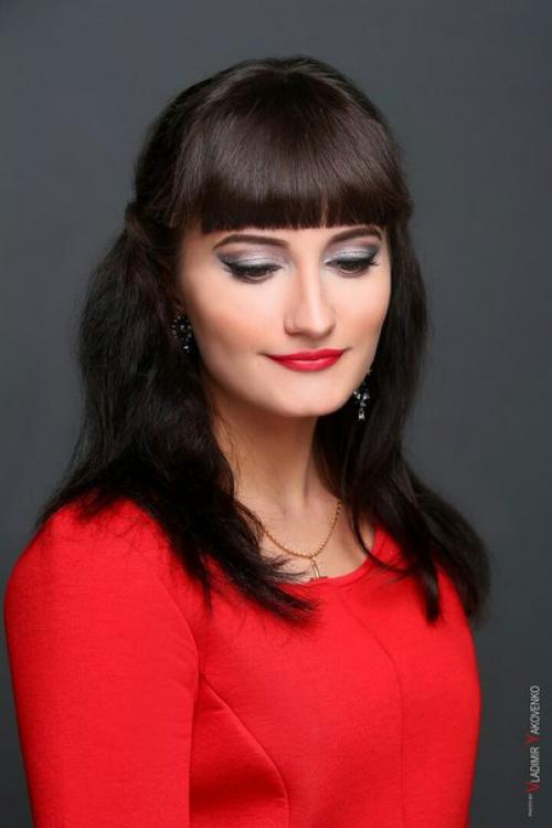 Как на счет акционной цены на портретную съемку: макияж прическа 3 фото в обработке за полцены! 03