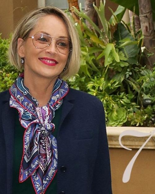 Давайте вот не будем использовать эту кокетливую формулировку немного за 30, когда речь идёт действительно о возрастных луках. 06