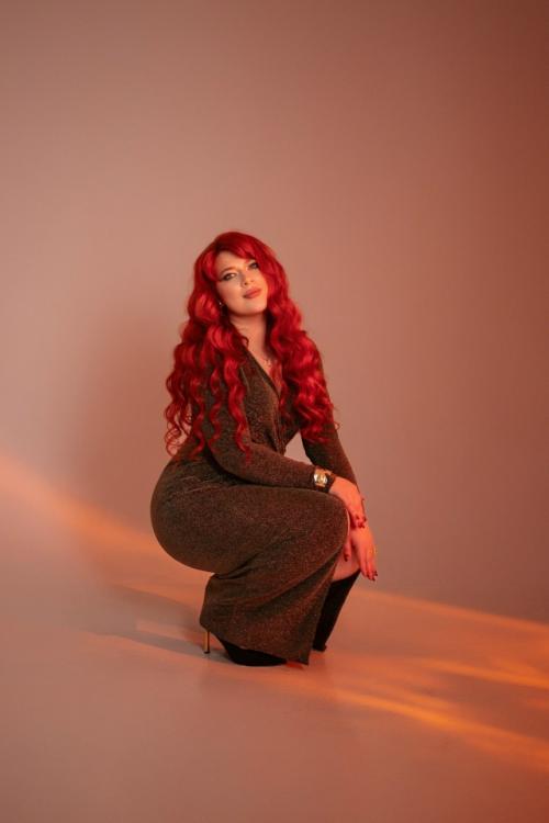 Во время этой чудесной фотосессии в какой-то момент мою голову осенила мысль, от которой встал ком в горле и на глаза накатили слезы. 04