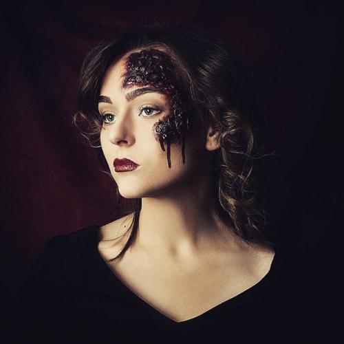 Я могу предложить: - прически (арт, вечерние, выпускные, свадебные и т. д. . укладки. 01